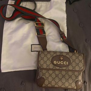 Gucci Neo Flap Messenger